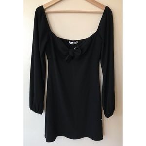Reformation • M • Black Ribbed Front Tie Knot Frenchy Sweetheart Long Sleeve